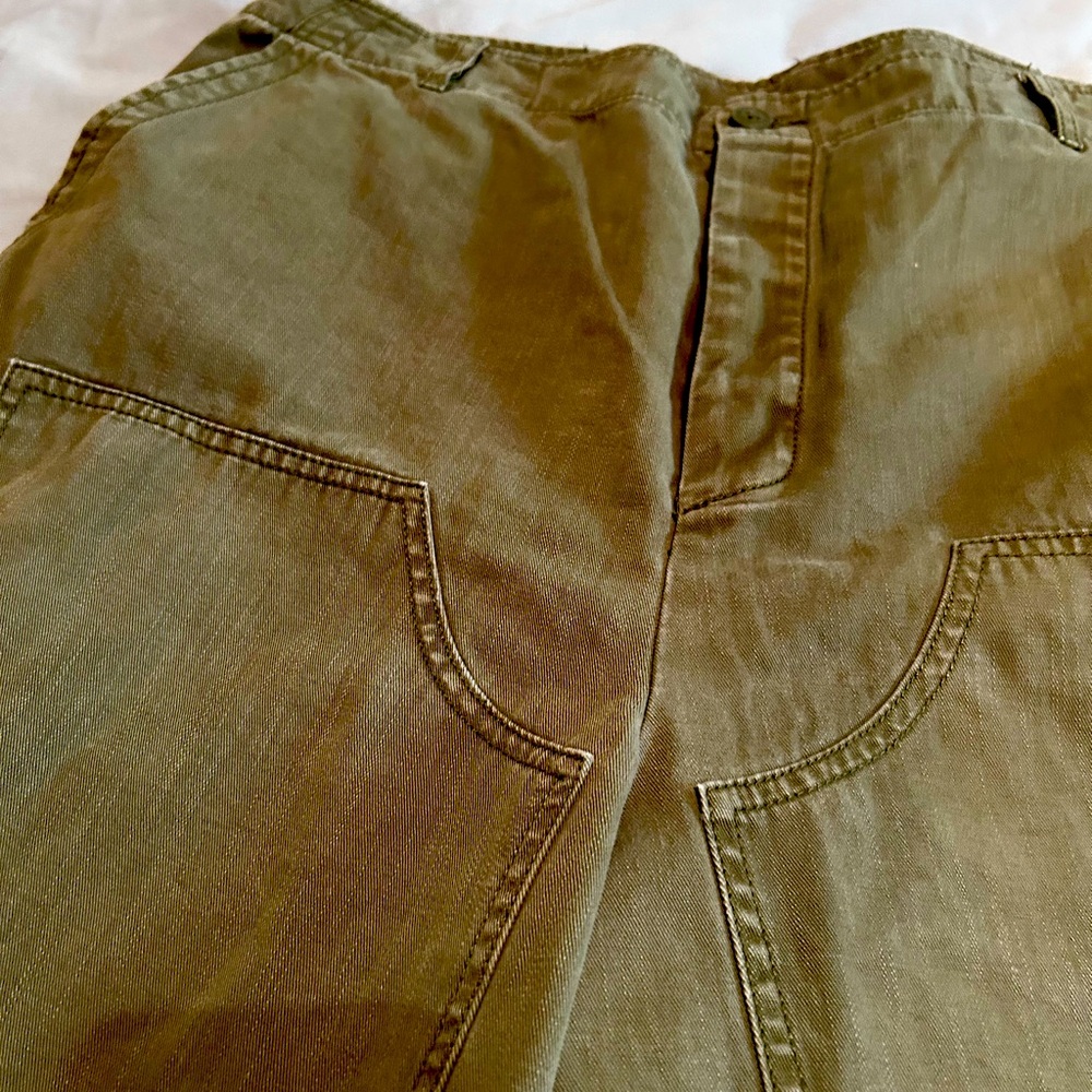 Army green cargo pants
